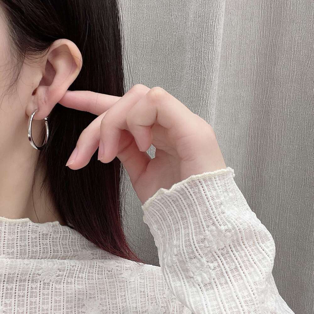 TikTok Rose Style French Metal Hoop Adjustable Elegant Versatile 2025 Spring New Earrings 6ab