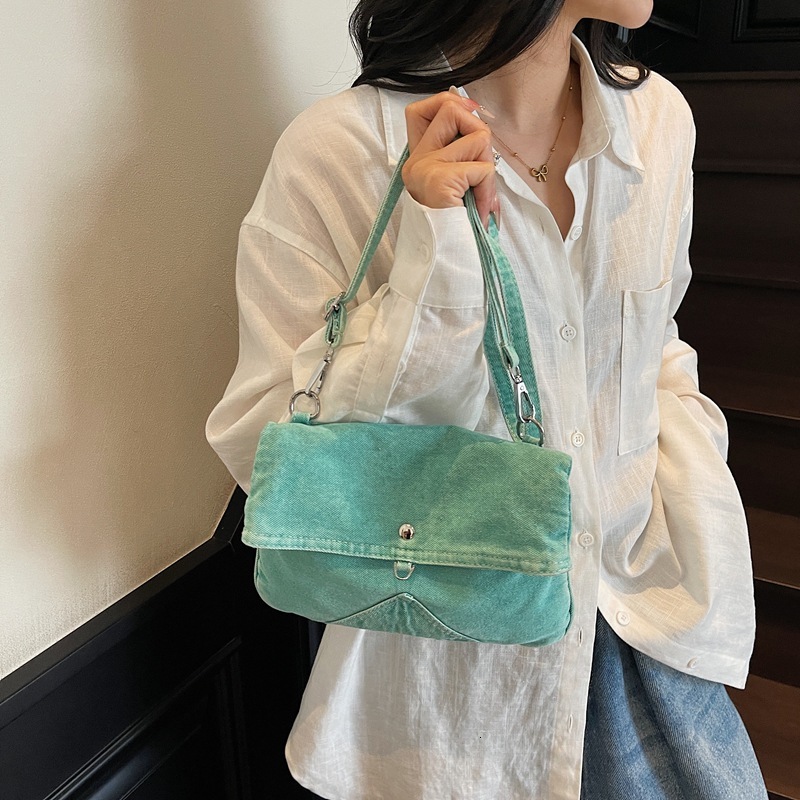 Summer New Women's Shoulder Bag Denim Bag Women's Large Capacity New Casual Simple Commuting Retro Designer Bag Minimalist Style Canvas Bag