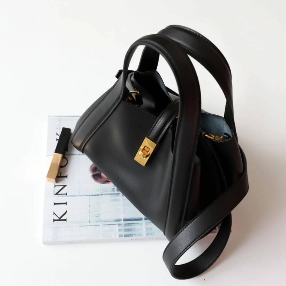 Solid Large Capacity Exposure Office Elegant Purses Dermis Simple Literary Bow Women Totes Minority Advanced Shoulder Bag Female