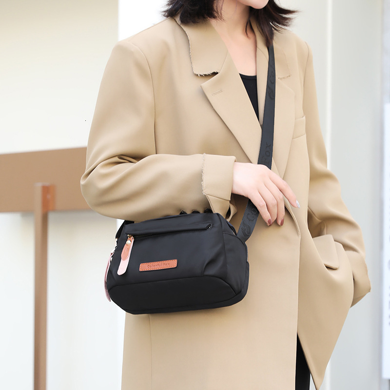 Colorful Fox New Women's Shoulder Korean Fashion Trend Crossbody Portable Phone Key Bag ddmymoon