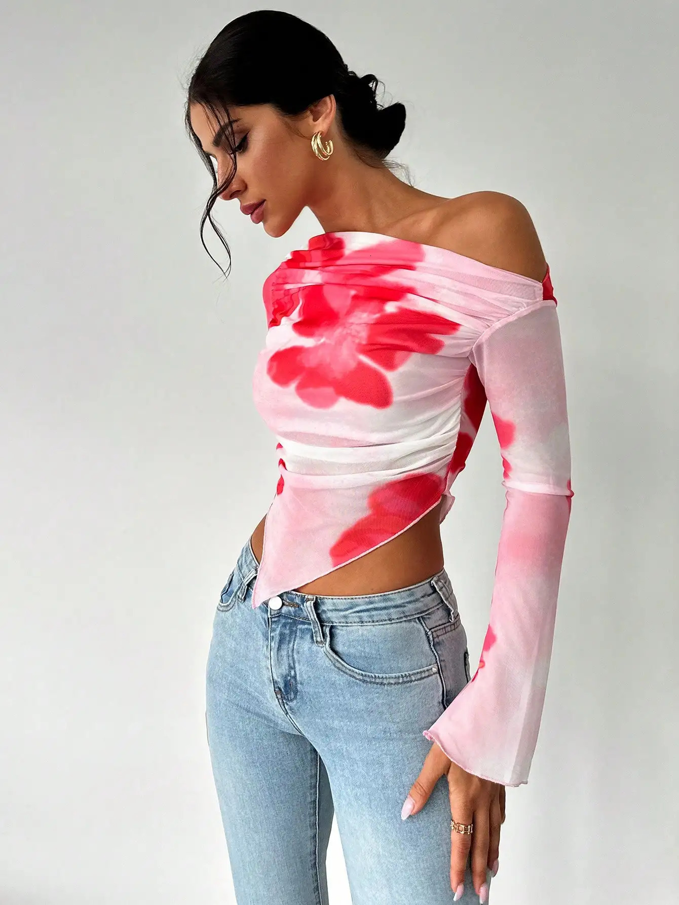 Sweet Spice Personality Style Mesh Print Diagonal Shoulder Long Sleeve Top Irregular Offtheshoulder Short for Women 250729