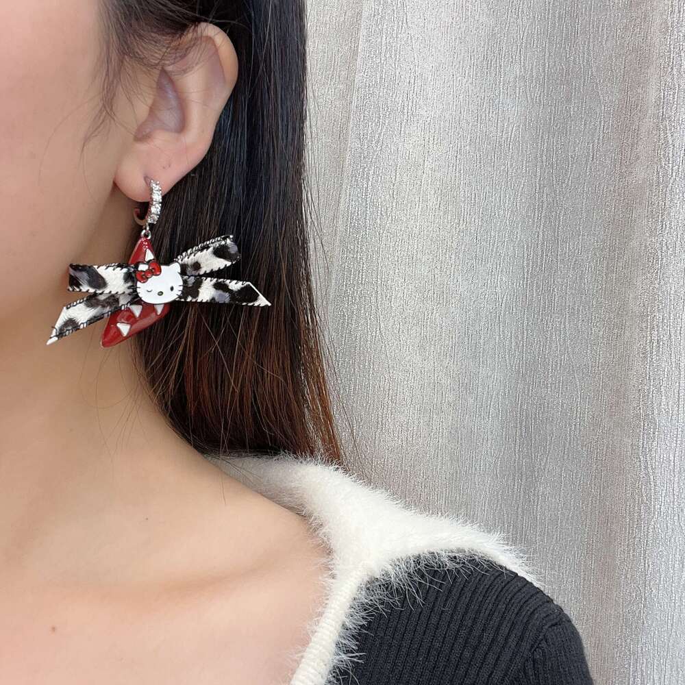 Leopard Print Dopamine Age-Reducing Y2 Cute Personality Creative Fashion Sweet Cartoon Earrings for Women c6f