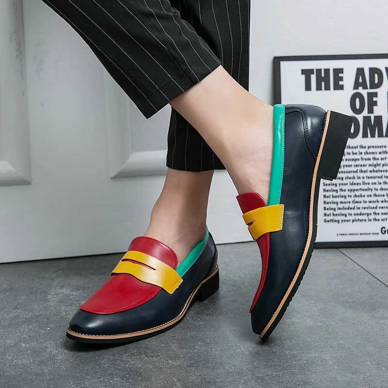 Pointed leather shoes for men Business casual patent loafers mens lace-up elegant luxury shoes black brown Y250730