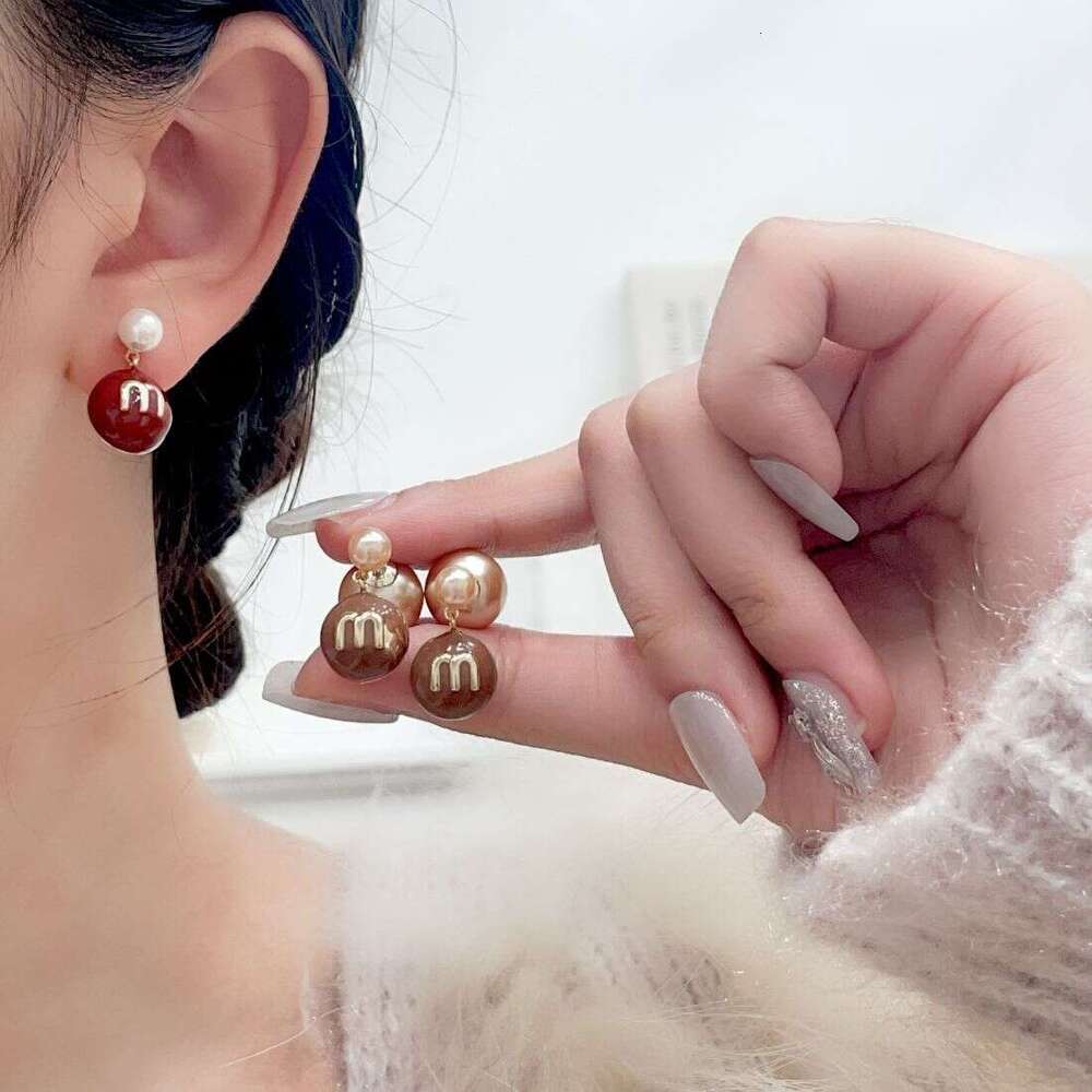 High-end Wine Red Brown Bead Short Unique Design Sense Stud Fashionable Elegant Earrings e13