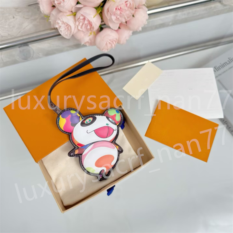 Luxury Gold Sier Bag Charms Keychains designer Designer Men Women Hardware Trendy Key Chain Simple Personality Animals Letter Car key chain Bag Decoration