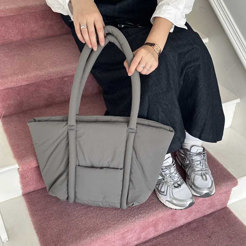 Casual Soft Nyl Puffer Tote Bag Designer Padded Shoulder Bags Quilted Down Cotton Handbags Large Capacity Shopper Purses Y250730