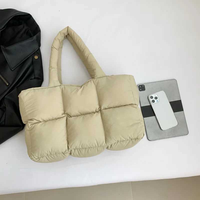 2024 Quilted Puffy Shoulder Bags Designer Space Cotton Tote Bags Large Capacity Winter Handbags Shopping Tote Bags Y250730