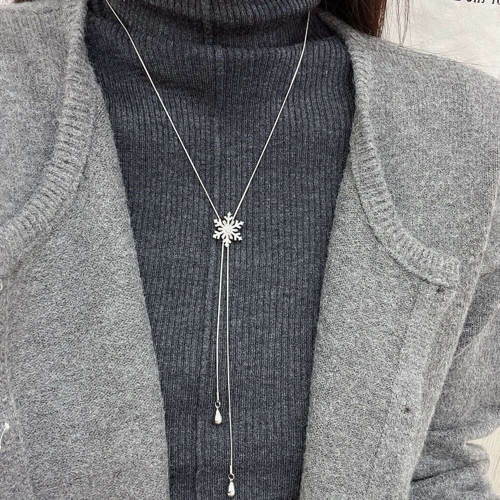 Korean Style Simple Design Necklace for Women, High-End Long Necklace, Niche Temperament Snowflake Tassel Sweater Chain 32e