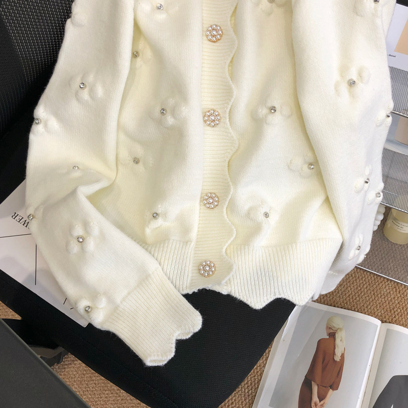 2025 Early Autumn New Women's White Socialite Embroidered Knit Cardigan Floral Sweater Coat Spring New Outerwear