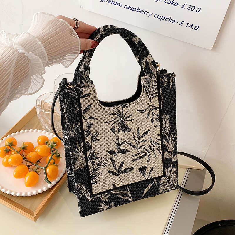 2024 Tote Bamboo Leaf Hard Canvas Large Capacity Simple Fashion Bag for Women