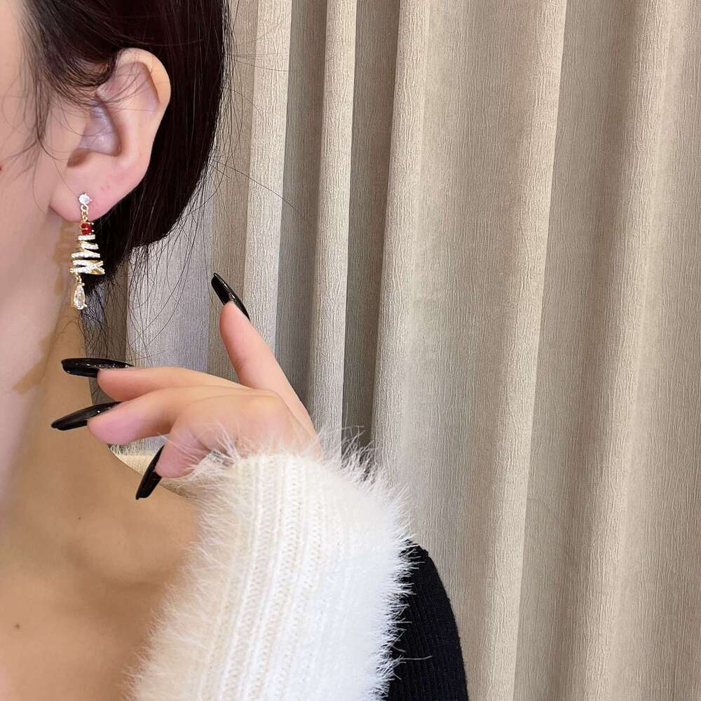Unique Niche Design Christmas Tree Earrings for Women, Autumn Winter Atmosphere, Elegant Earrings, Cute and Delicate Ear Accessories 835