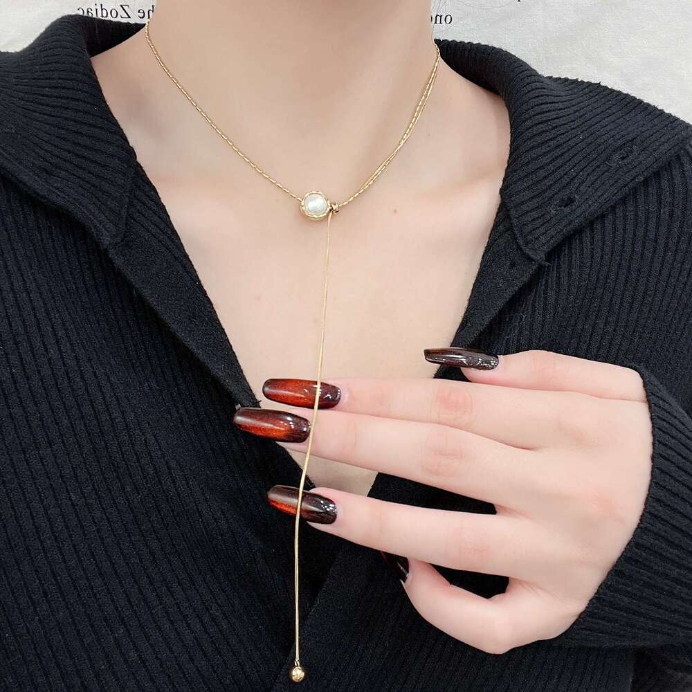 Adjustable Pearl Necklace for Women, Light Niche 2024 New Model, Long Collarbone Sweater Chain, Winter Accessories 1aa