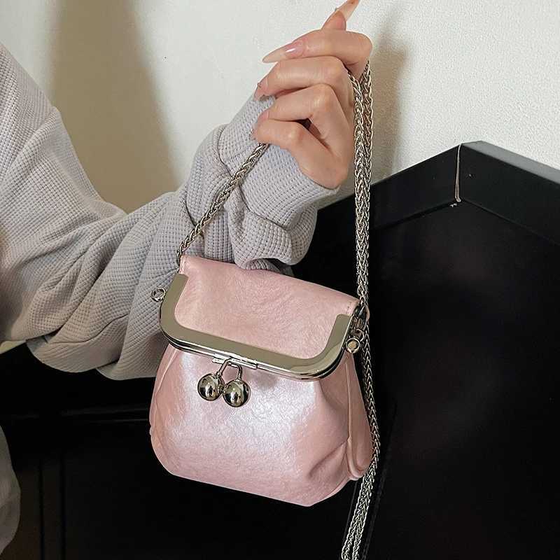 2025 New Cute Mini Chains Messenger Bag for Women Korean Style Solid PU Single Shoulder Pack Summer Versatile Crossbody Bags Y250730