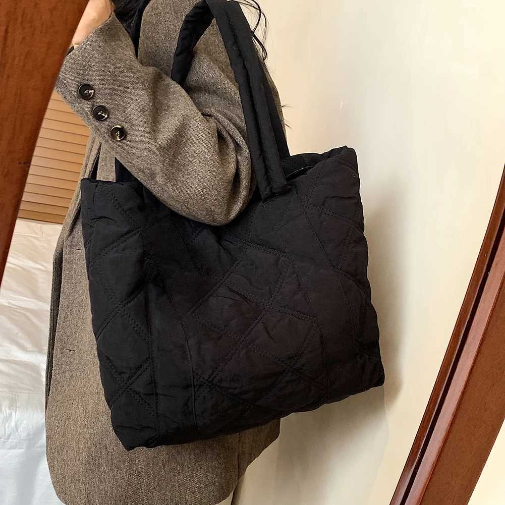 Ladies Diamond Lat Bag Large Capacity Padding Top Handle Bag Solid Color Quilted Padded Bag Stylish Shopping Bag Y250730