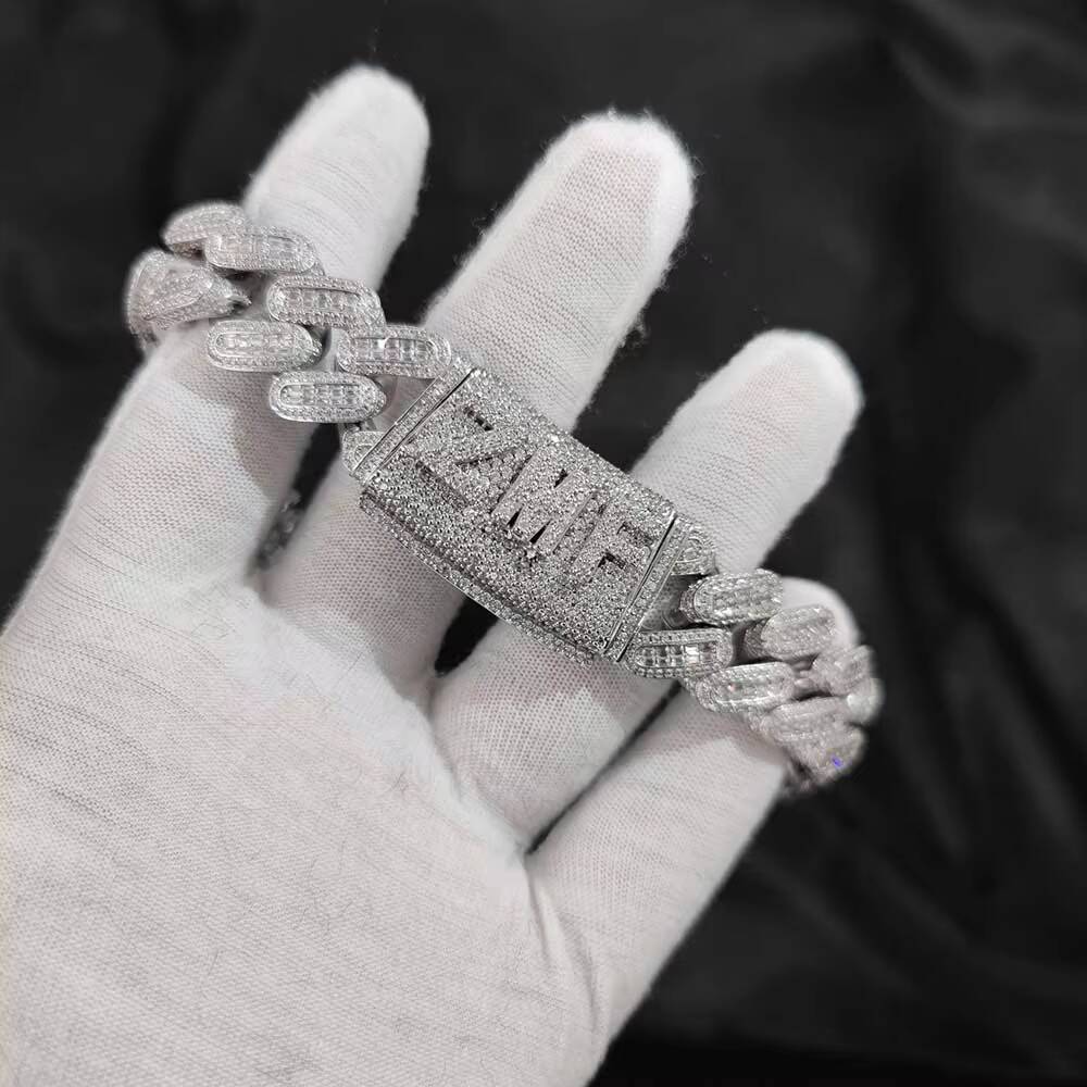 Nuoya Custom Cuban Link Chain Necklace for Men 18mm Iced Baguette Diamond Hiphop Style Gold Plated Cuban Chain Rappers Jewelry