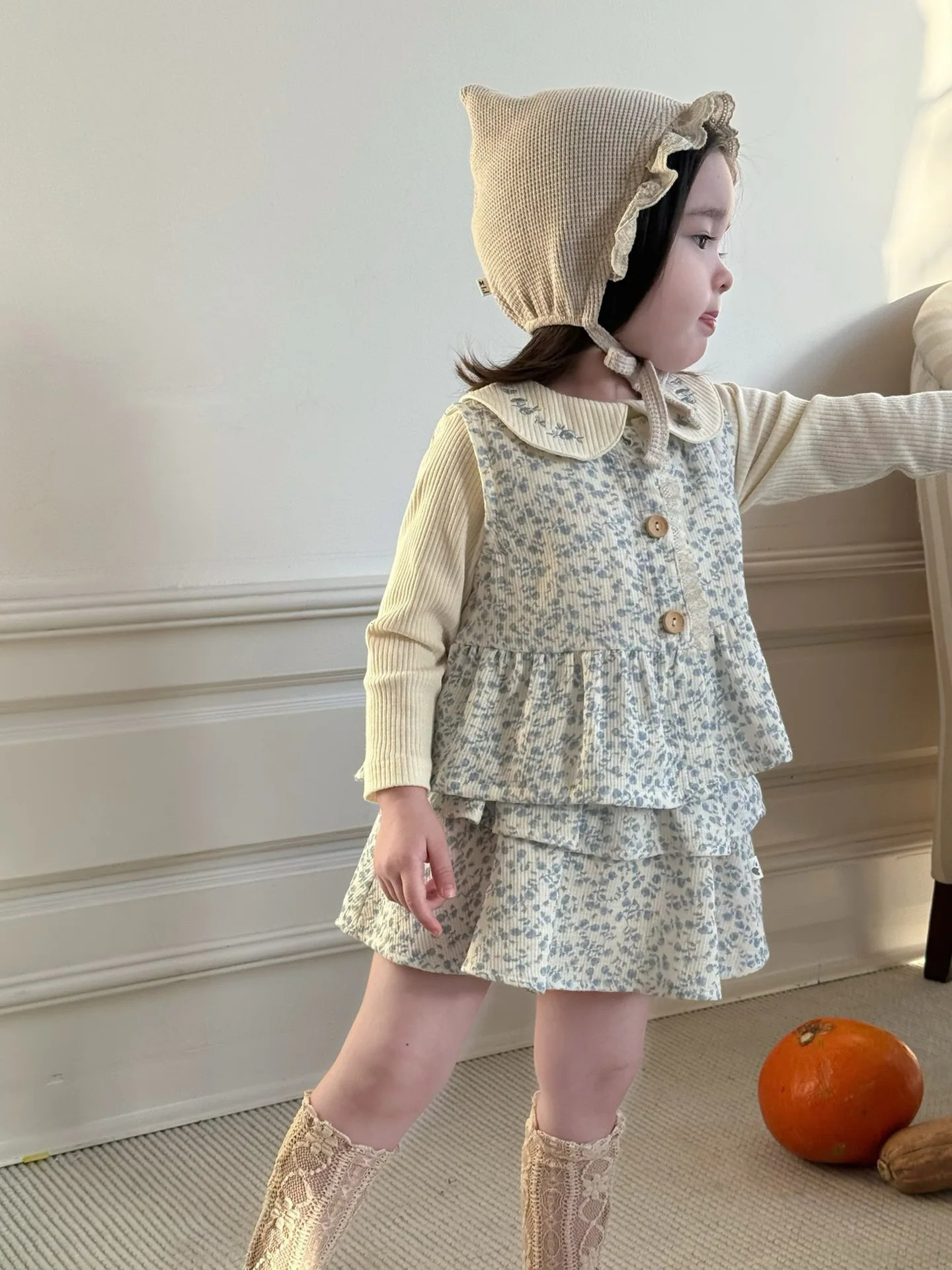 Autumn Baby Girls Sets Fragmented Flower Printed Kids Girls Sets Peter Pan Collar T-shirtButton VestSkirt Baby Girls 3pcs Sets 250729