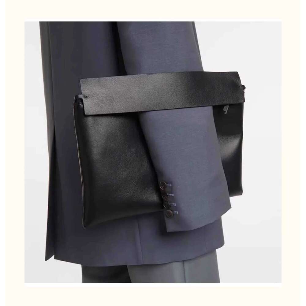 Envelope Vintage Niche Wind Genuine Leather Wide Strap Armpit Hundred Sheepskin Shoulder Clutch Bag