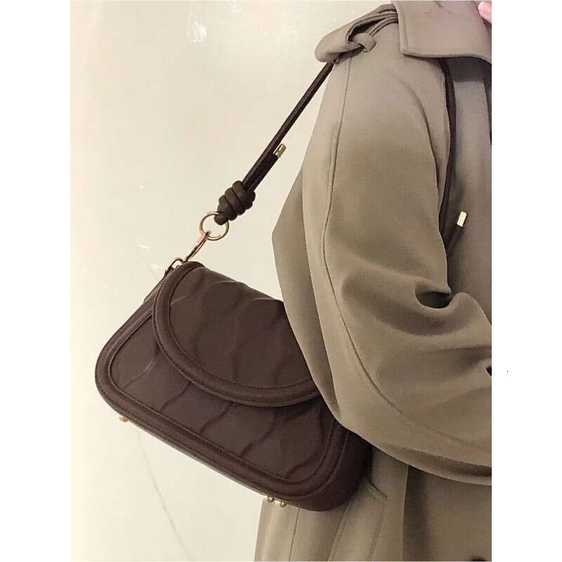 French Niche Design Sense Underarm 2024 New Trendy Texture Autumn Winter Versatile Single Shoulder Crossbody Bag