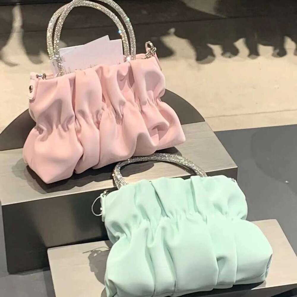 Macaron Fresh Style Handheld Crossbody for Women 2024 Summer New Fashion Versatile Pleated Cloud Chain Bag