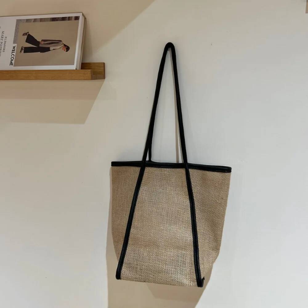 All-Match Exposure Large Capacity Bucket Bags Female Vintage Soft Commuter Women Totes Korea Simple Minority Shoulder