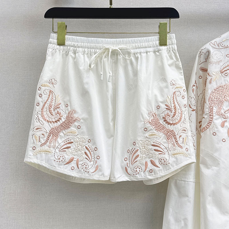 Women's Heavyweight Embroidered Cotton Two Piece Sets Luxury Fashion Runway Round Neck Shirts Elastic Waist Shorts Designer Matching Set S0769