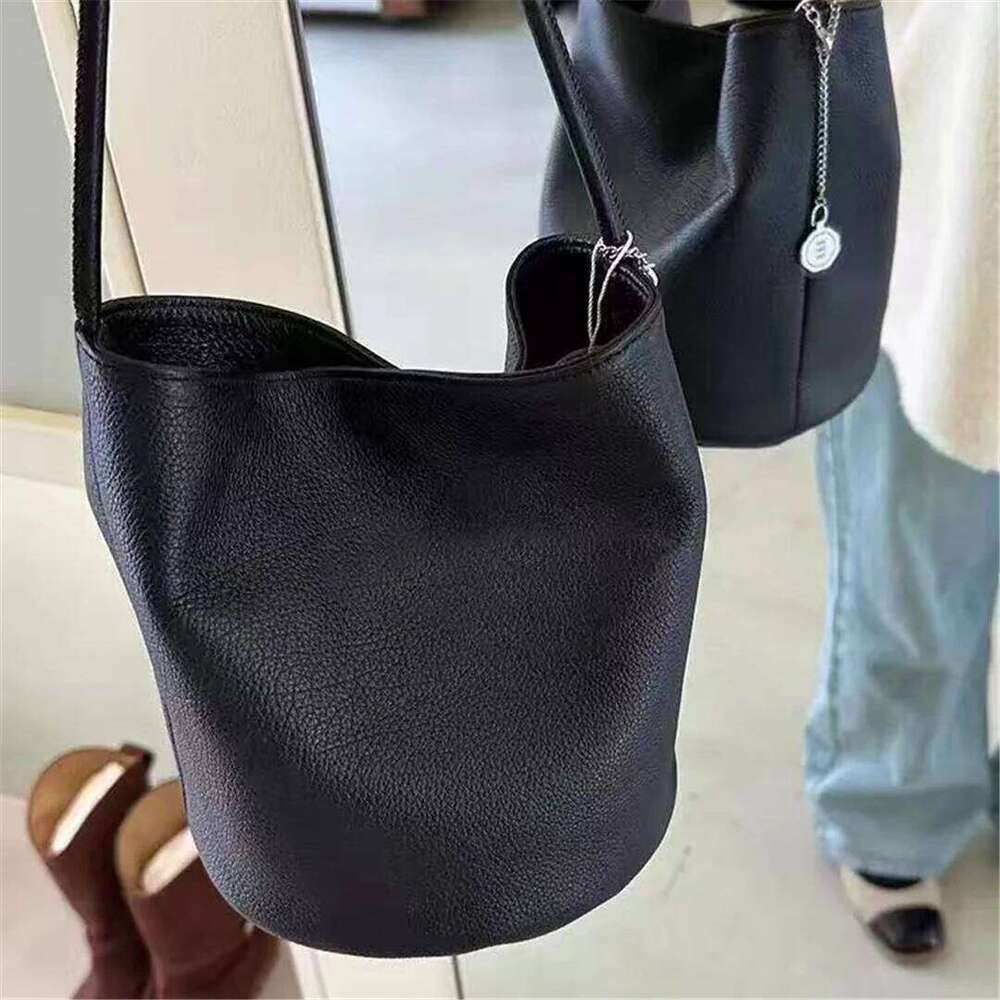 New Female Handbag Designer Bucket Calfskin One-Shoulder Cross Body Fashion Women's Large Capacity Tote Bag