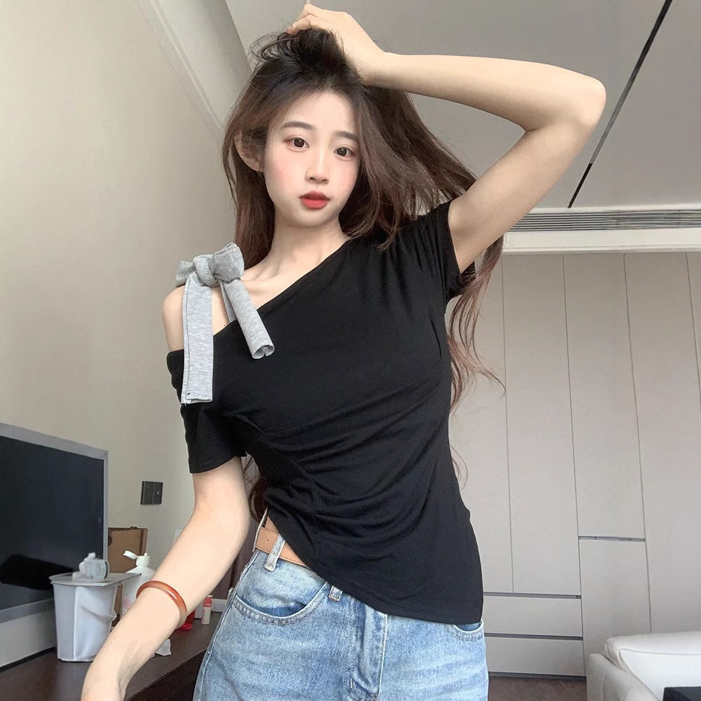 2025 pure desire style asymmetrical collar off shoulder short sleeved women's T-shirt summer new sweet girl slim irregular basic shirt top new de