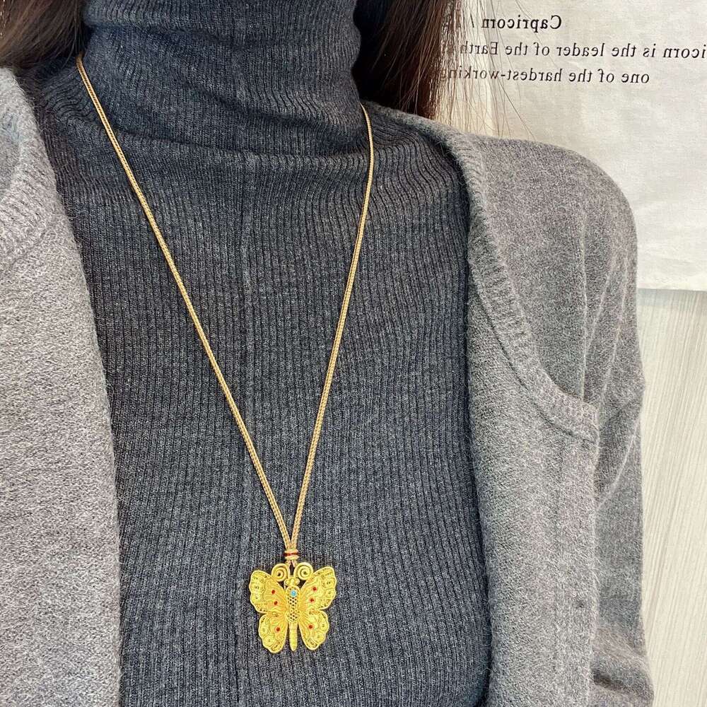 Wei Xue Ancient Enamel Hollow Flower Filigree Butterfly Pendant Necklace Copper Gold-Plated Jewelry Cross Mirror National Style c01