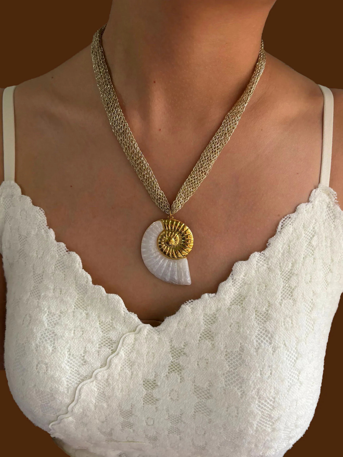 GHIDBK Stainless Steel Exaggerated White Resin Conch Leaf Sun Pendant Necklace for Women Trendy Knitted Mesh Belt Chain 2025 250729