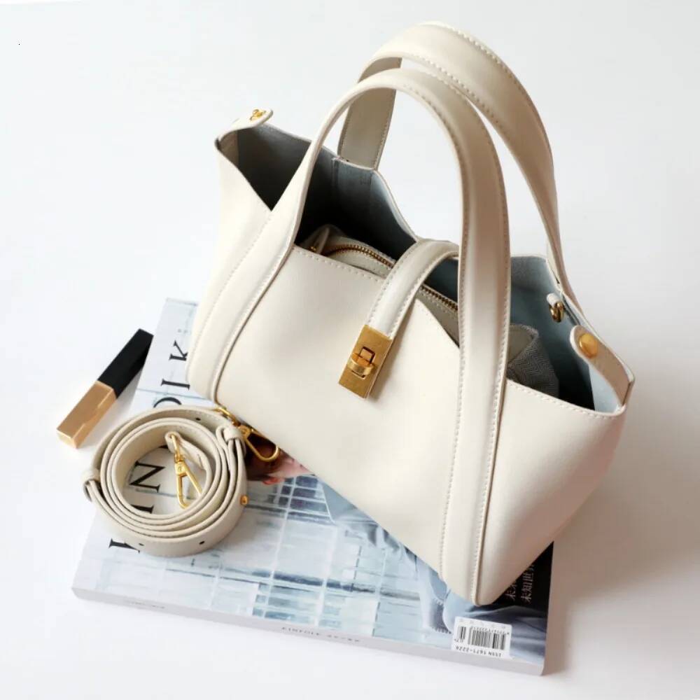 Solid Large Capacity Exposure Office Elegant Purses Dermis Simple Literary Bow Women Totes Minority Advanced Shoulder Bag Female