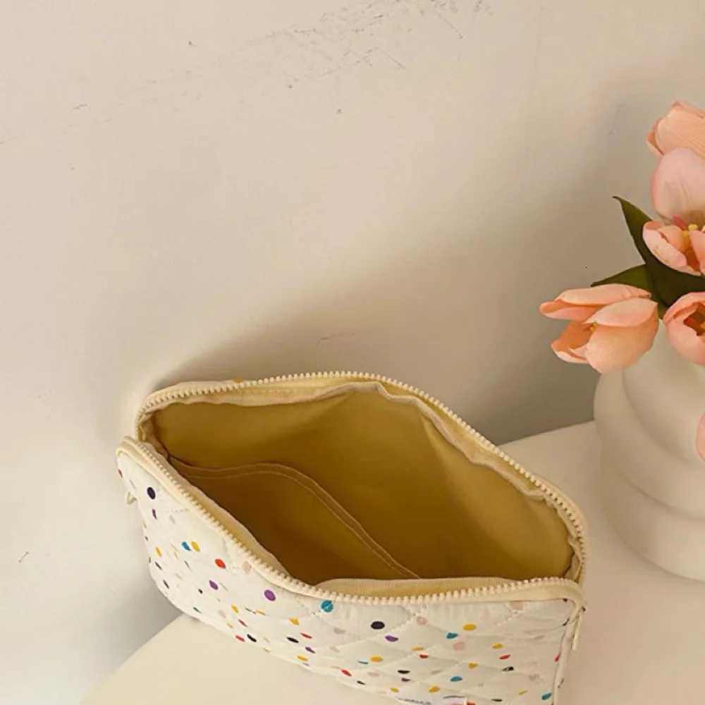 Ins Cute Laptop Sles Cputer Accessories 13 13.3 14 15 15.6 Inch For Book13.6 Dell Samsung Pro16 Ipad9.7-11 Tablet Pouch y250730