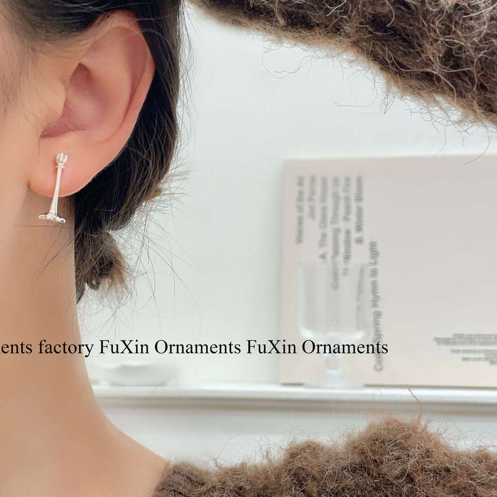 New Niche Design Fresh Flower High-end Simple Versatile Elegant Lively Romantic Long Earrings ac5