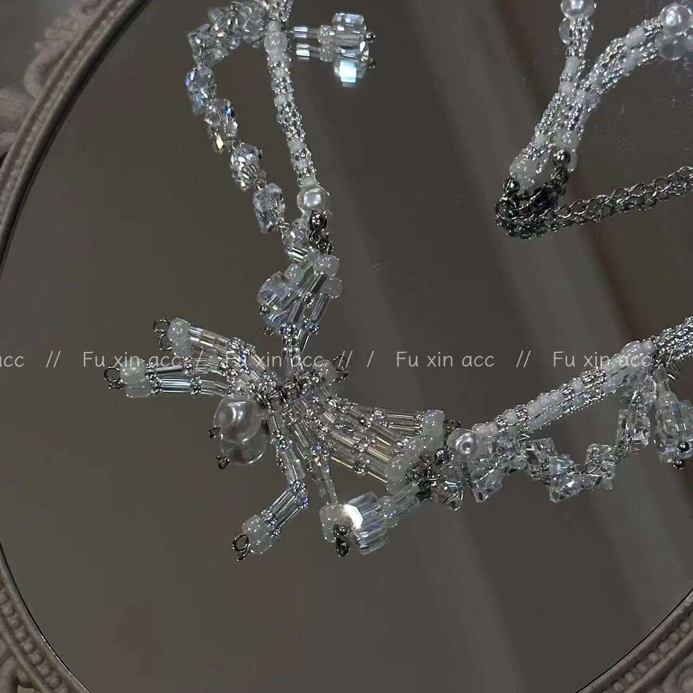 2023 New White Crystal Pearl Beaded Spider Necklace for Women, Niche High-End Simple Choker Collarbone Chain 6bf