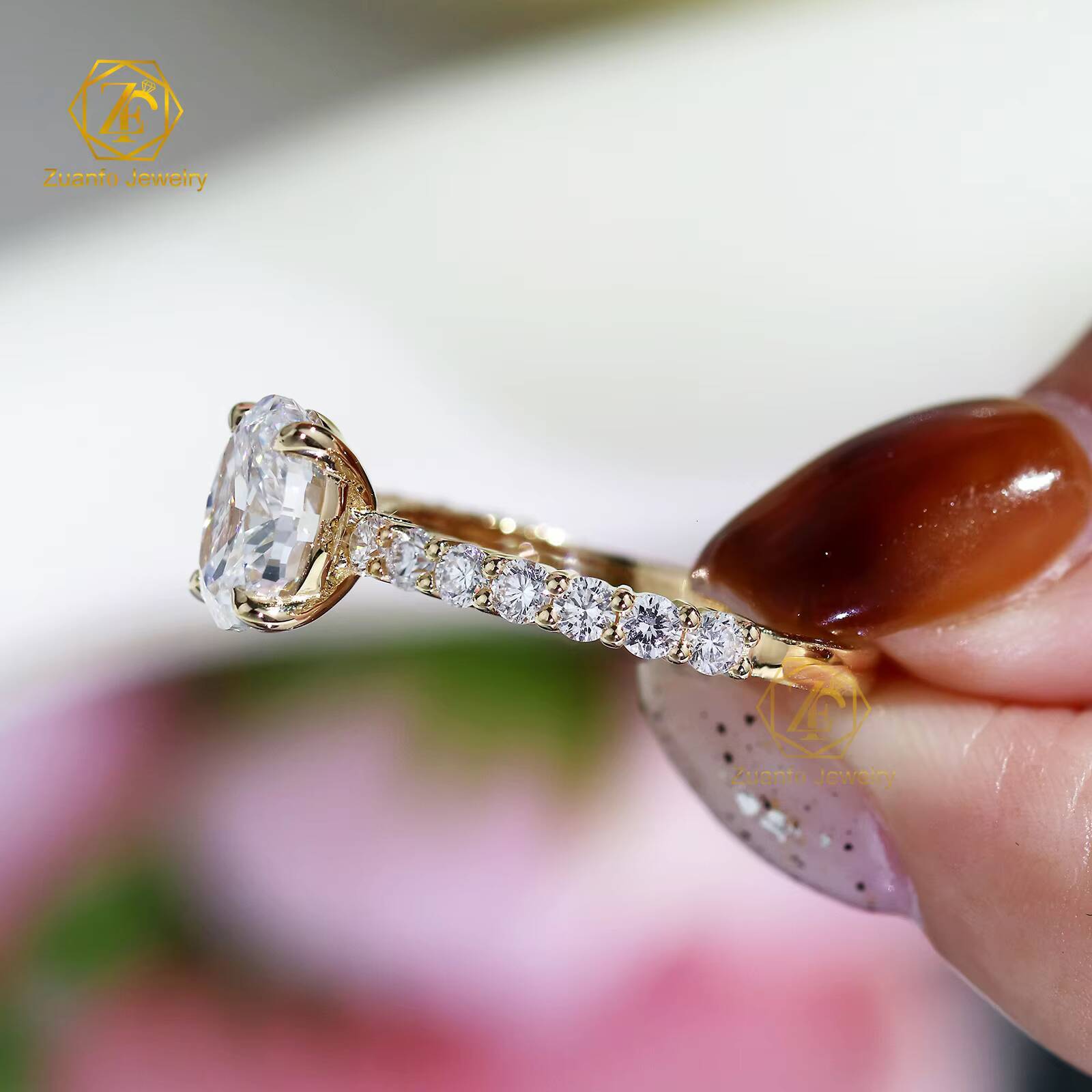 IGI Certified Lab-Grown Diamond Ring 1CT 1.5CT Oval Cut 14K Yellow Gold Eco-Friendly Engagement Ring for Women