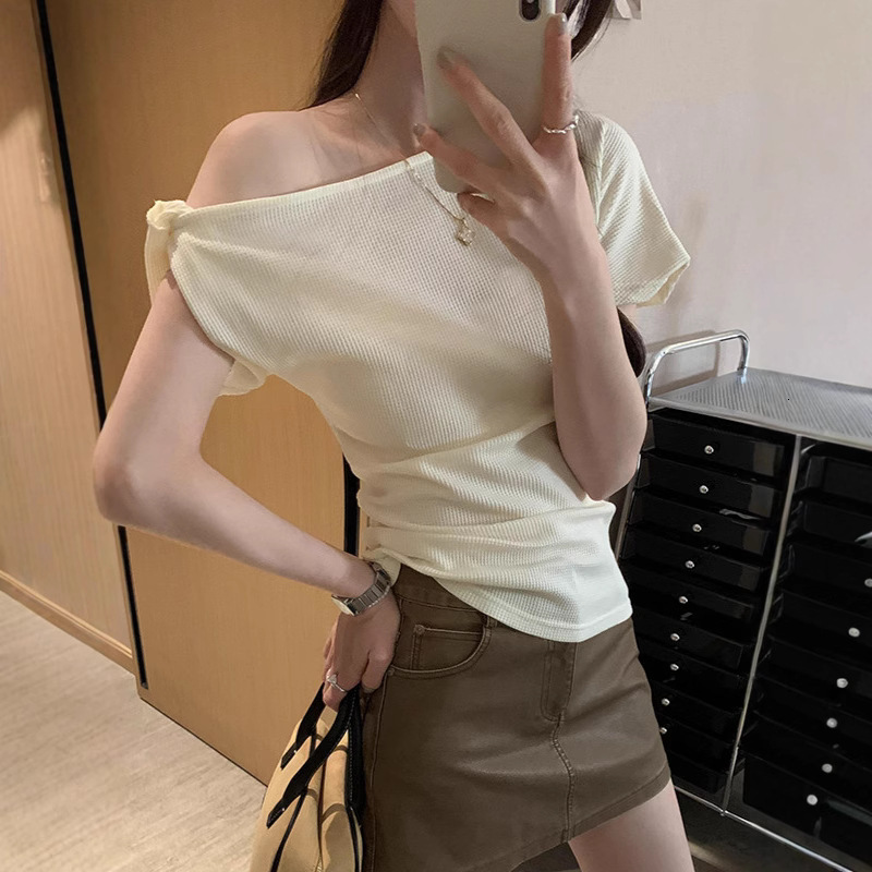 2025 New French Asymmetric Shoulder Navy Blue Short Sleeve Texture Top Summer Design Straight Sleeve Slimming T-shirt New Designer T-shirt