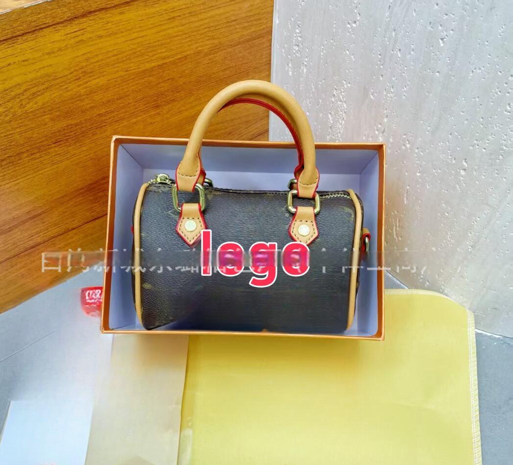 Designer bag Quality High Shoulder Quick Purse Boston Tote Designer Mini Pillow Handbag Womens Crossbody Messenger Bag Classic Design Floral Make shoulder bag yu7