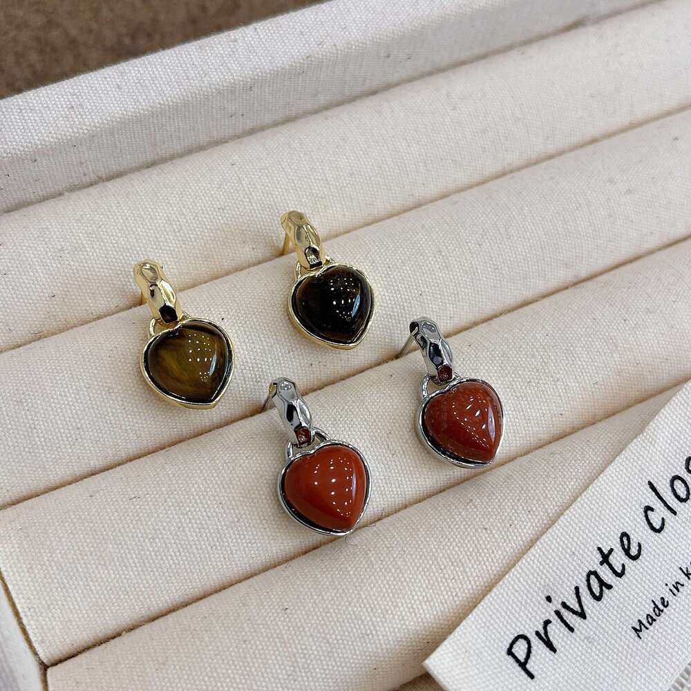 French Style Red Glaze Heart for Women Autumn Winter New Year High-end Earrings 0cc