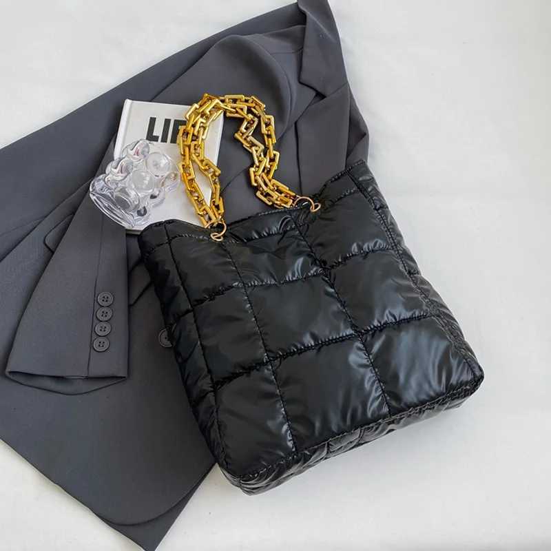 Solid Color Winter Fi Shoder Bags For Women Acrylic Chain Casual Tote Designer Plaid Down Cotton Ladies Handbags Y250730