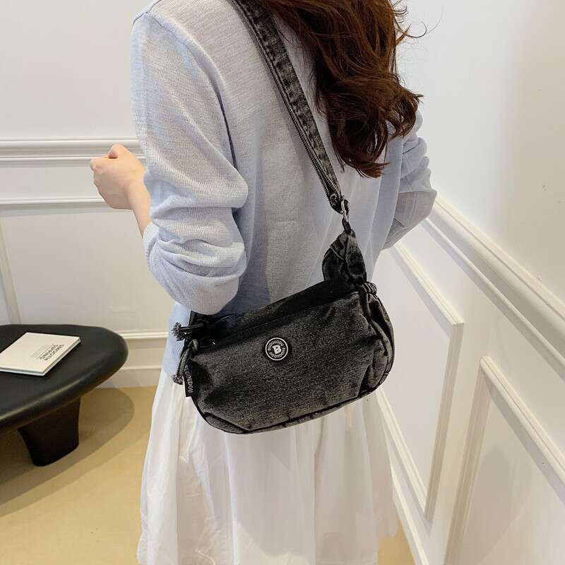 Summer New Single Shoulder for Women, Light Luxury Design, Casual Denim Bag, Japanese Style Trendy Crossbody Bag