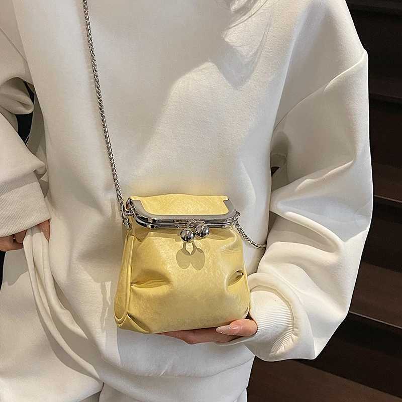 2025 New Cute Mini Chains Messenger Bag for Women Korean Style Solid PU Single Shoulder Pack Summer Versatile Crossbody Bags Y250730