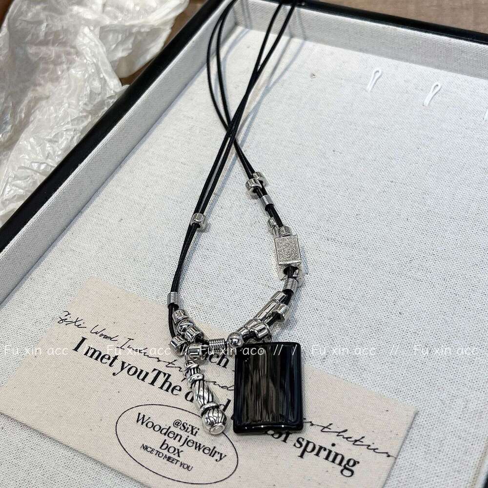 FX New Black Square Tag Necklace Trendy Cool Niche High-end Double-layer Clavicle Chain Personality Hot Girl Temperament Choker 451