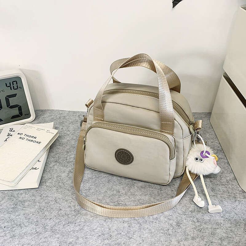Trendy Fashion Crossbody for Women, Simple Design, Large Capacity, Multi-Compartment, Commuting Versatile Shoulder Bag