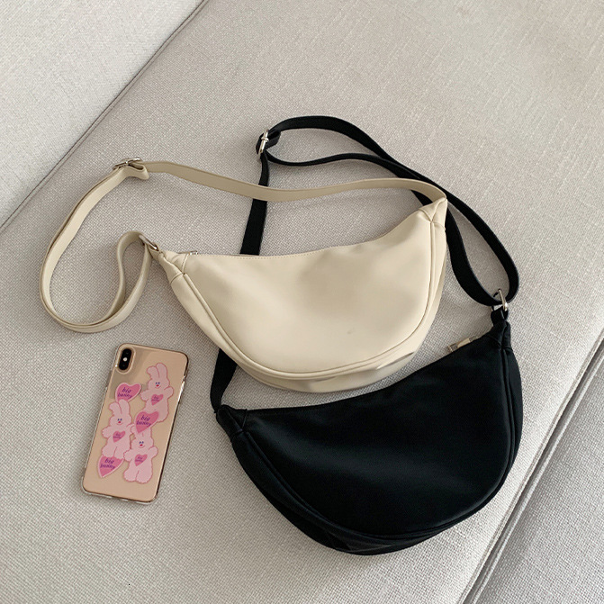 Designer Bag Casual Simple Luxury Bag Dumpling Bag Nylon Canvas Bag For Women 2025 New Crossbody Bag Versatile Chest Bag Lightweight Underarm Bag Tote