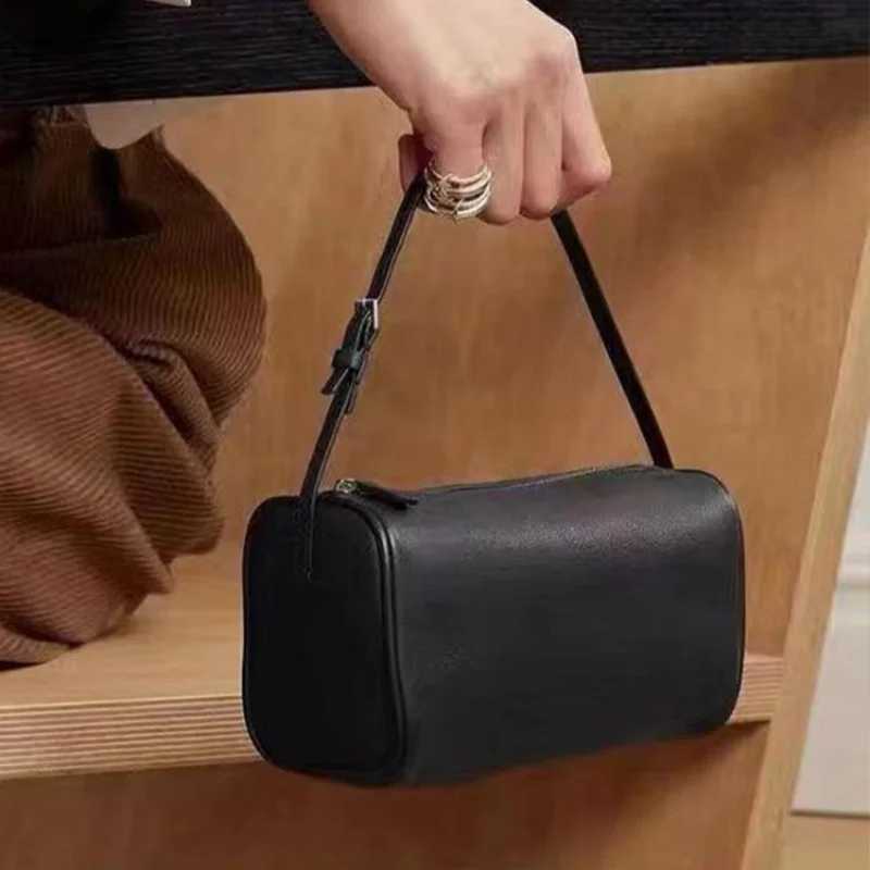 Pencil Bag Head Layer Premium Hand Woven Crossbody Large Capacity Simple Commuter Soft Leather Underarm Bag Y250729