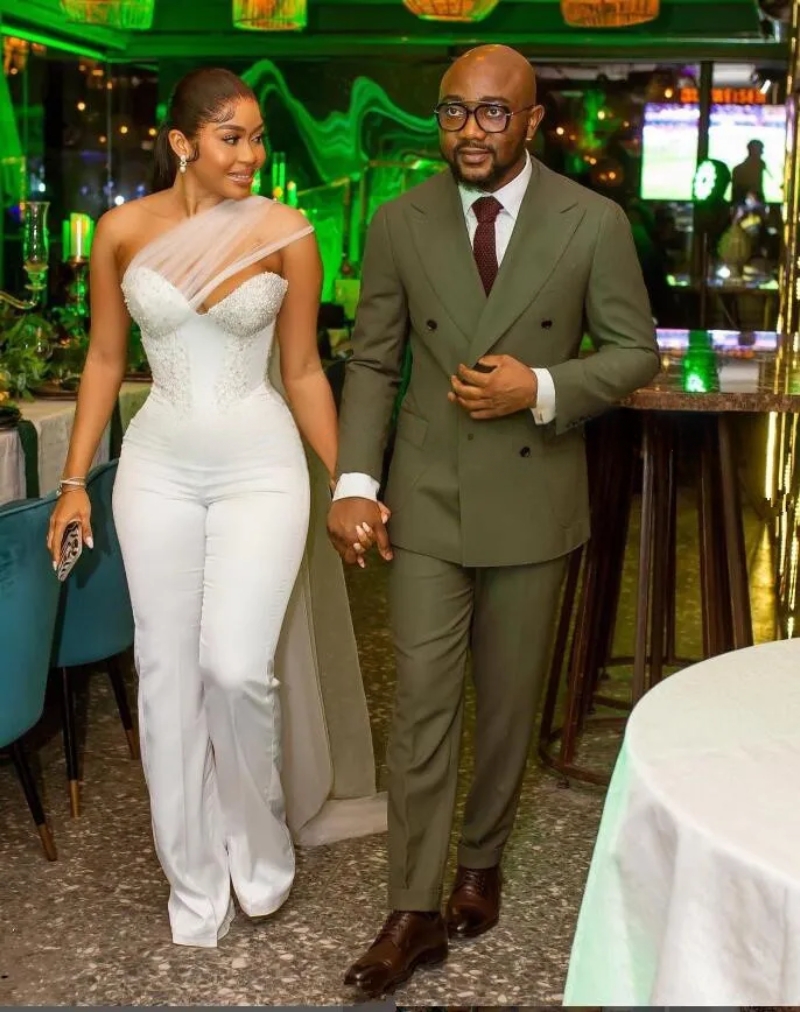 2025 Sweetheart Corset Women Jumpsuit Wedding Dresses With Tulle Ribbon Beaded Pearls Lace-up Aso Ebi Bridal Gown Outfit Pant Suit