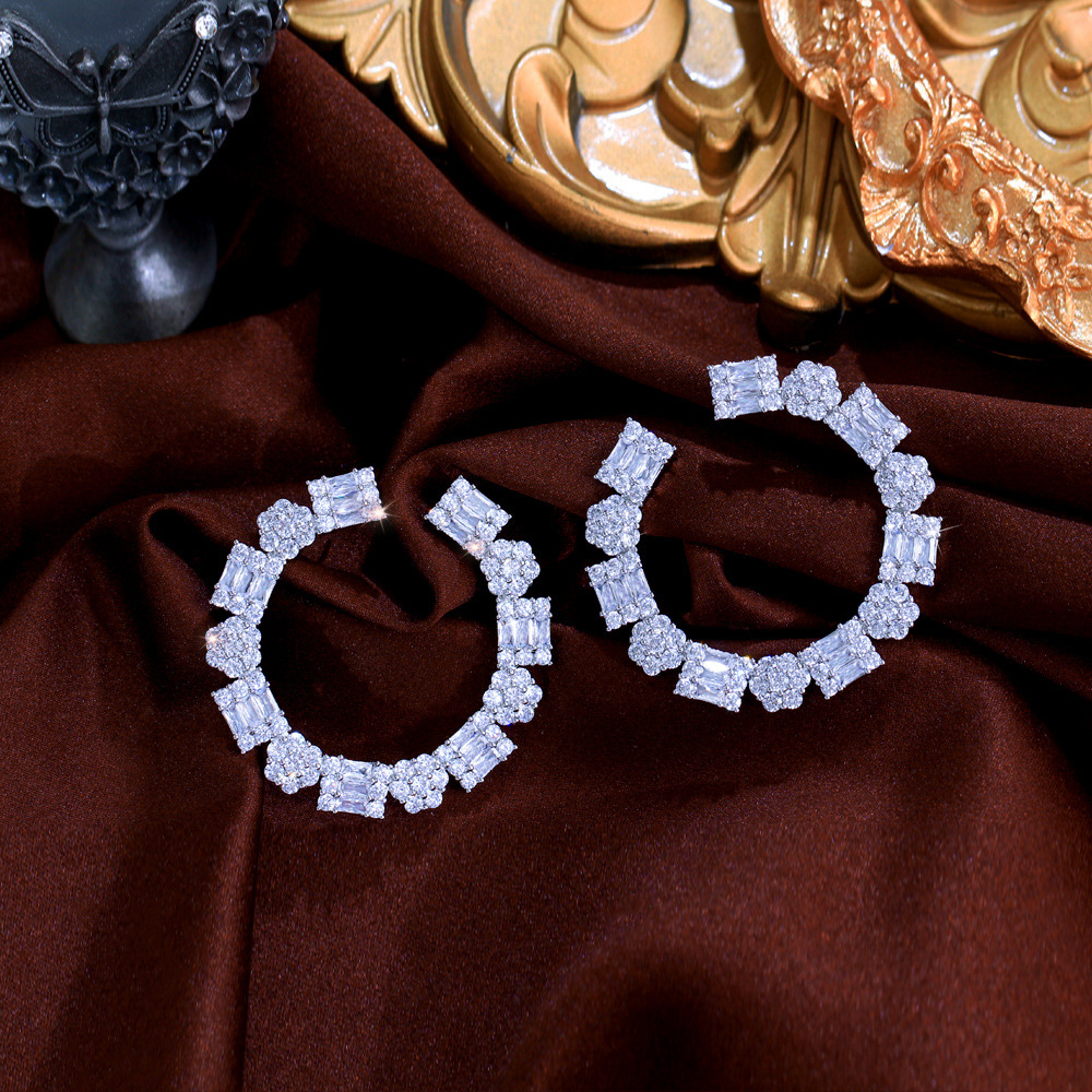 2025 Choucong Stud Earrings Luxury Jewelry 925 Sterling Silver T Princess Cut 5A Cubic Zircon CZ Diamond Elegant Women Wedding Circle Earring For Love