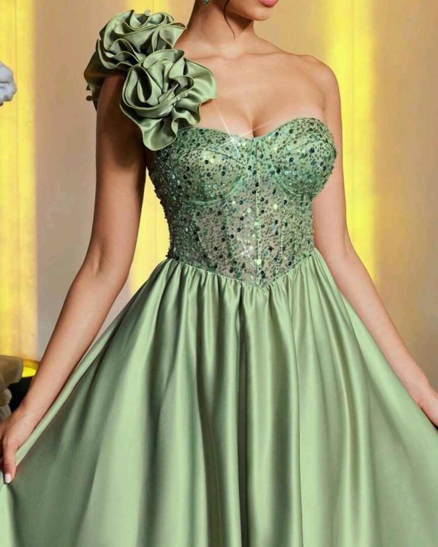 Graceful Green Prom Dresses One Shoulder Sleeveless Lace-Up Court Gown Floor-Length Custom Made Formal Party Dress Vestido De Noite