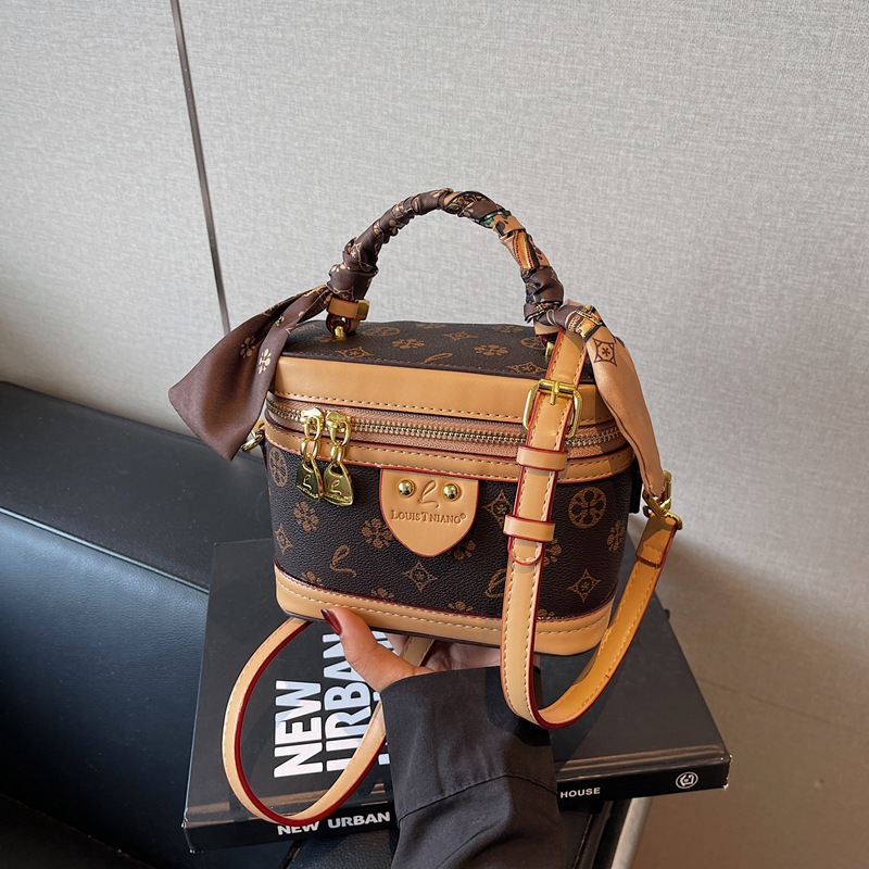 Luxury Bag 2025 Vintage Monogram Box Bag Women's Handbag Top Handle Crossbody Shoulder Stylish Elegant Vanity Case Free Shipping