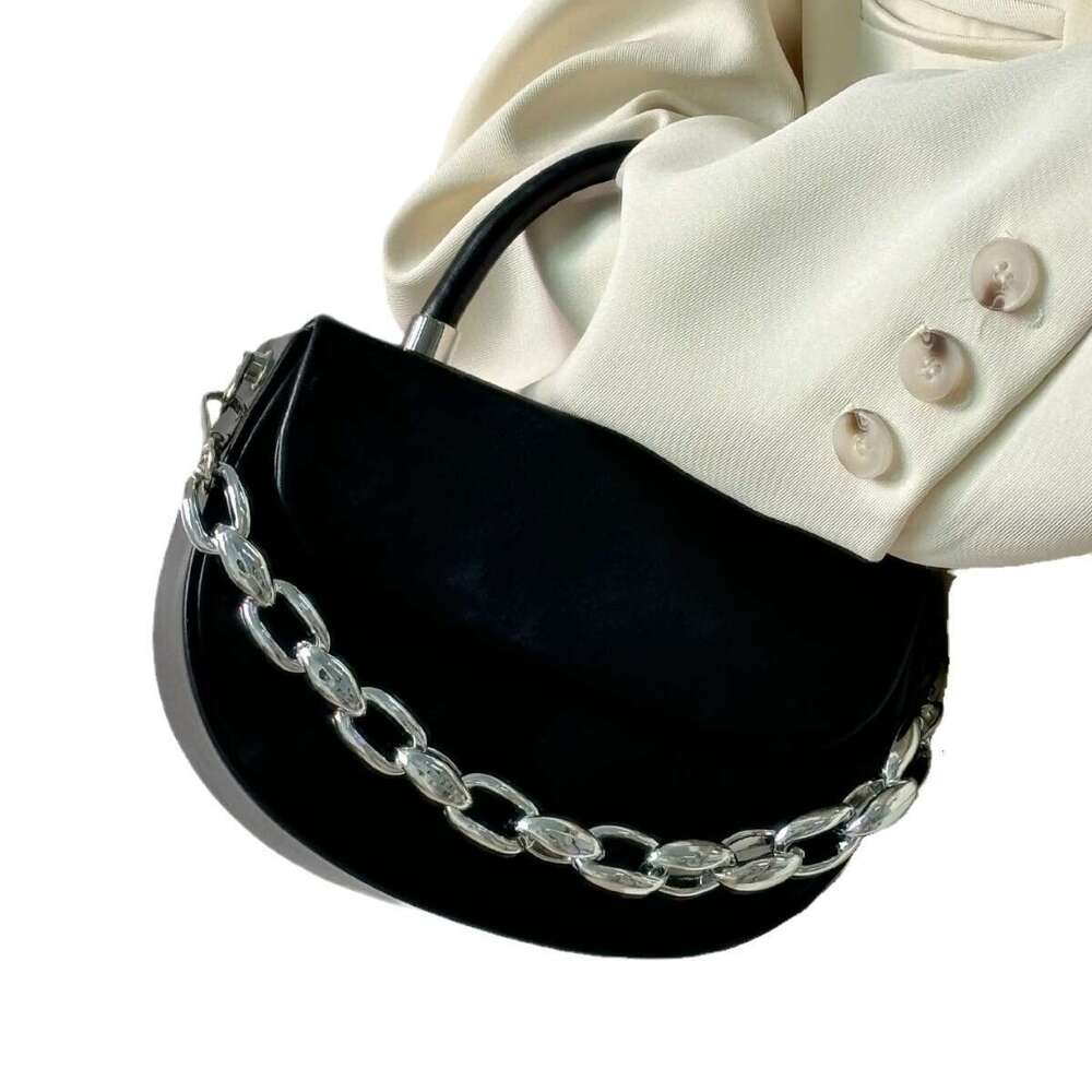 Niche Minimalist High-End Box 2025 Spring New Exquisite Chain Shoulder Crossbody Handheld Small Square Bag