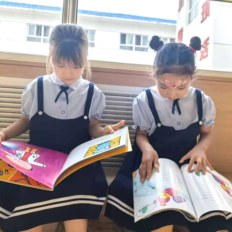 Kindergarten student school uniform set, shirt plaid skirt custom design, girls' school uniform, supports customization